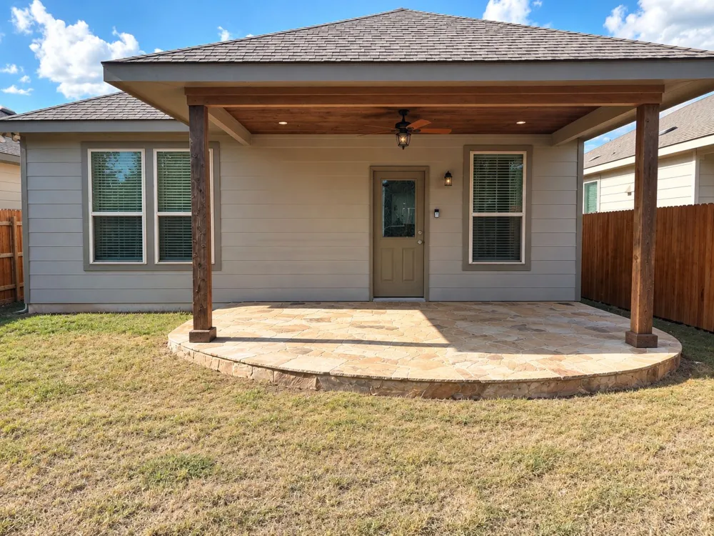 281 La Dera Drive Liberty Hill, TX 78642