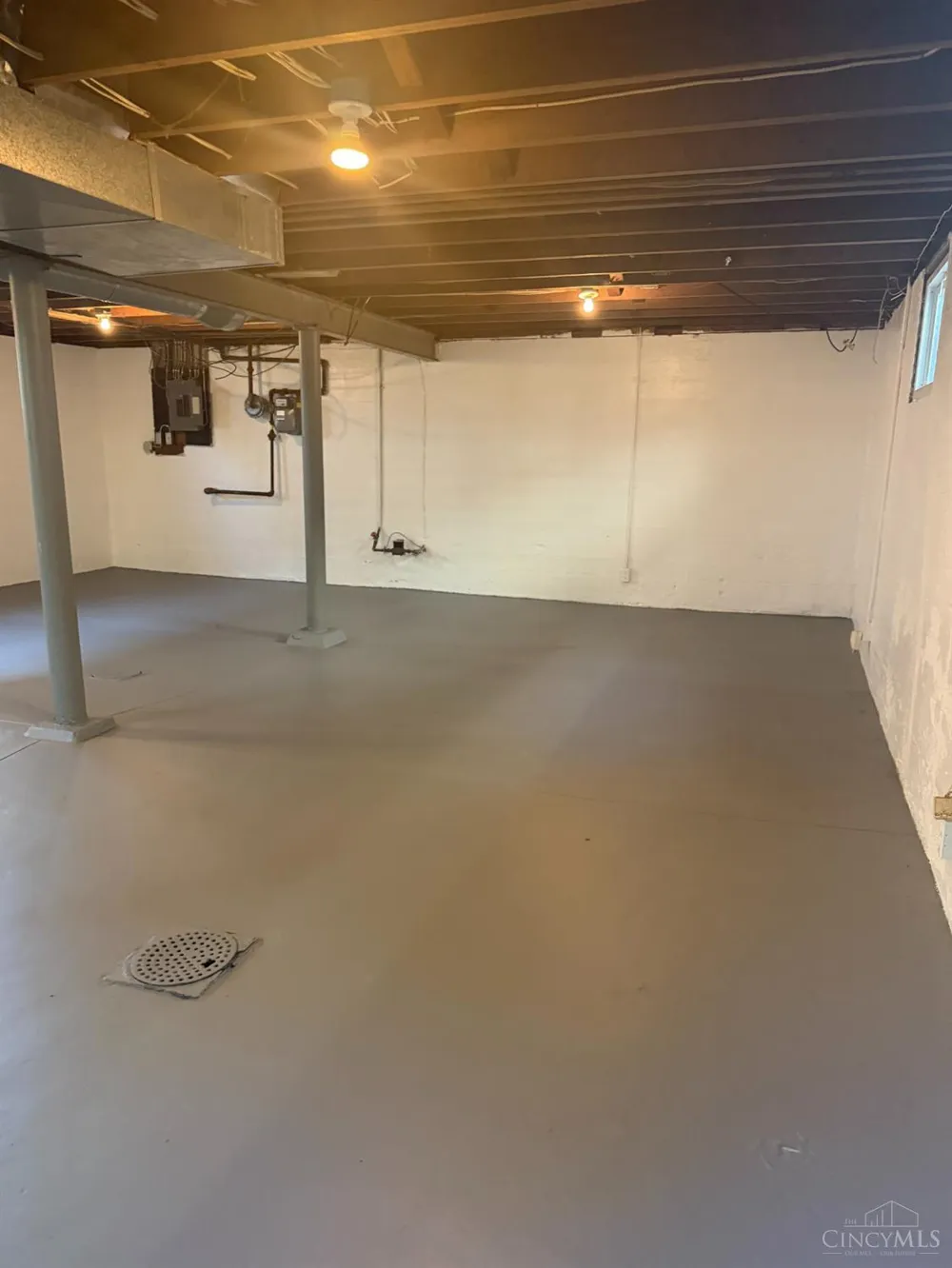 7008 Grace Avenue Columbia, OH 45227