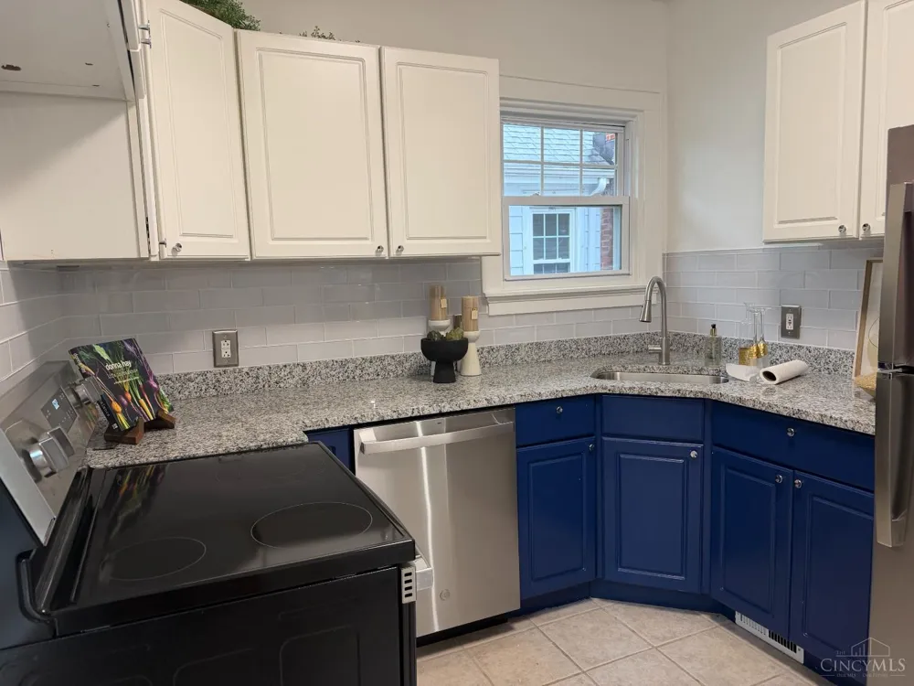 7008 Grace Avenue Columbia, OH 45227