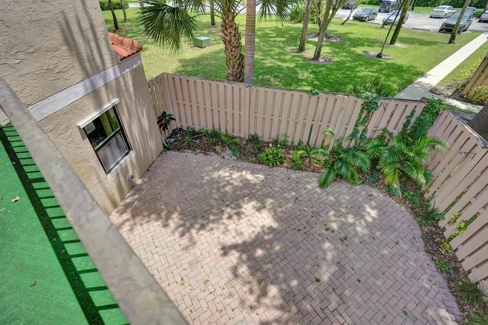 4260 Village Drive #D Delray Beach, FL 33445