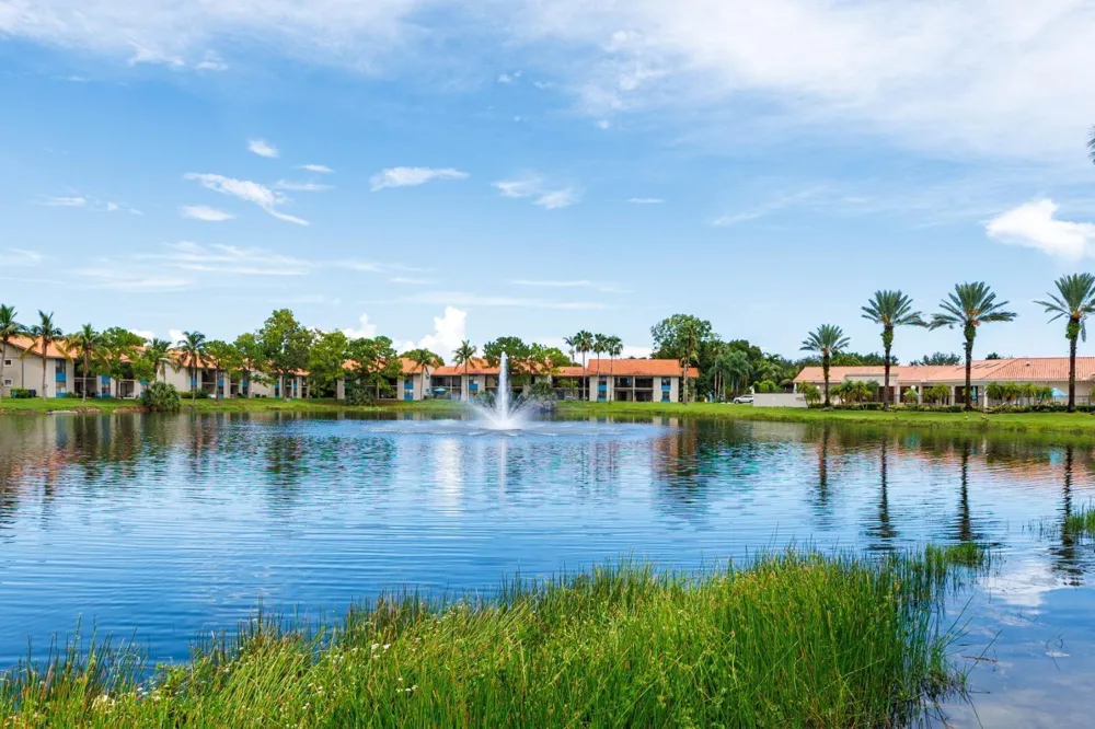 1524 Lake Crystal Drive #E Royal Palm Beach, FL 33411