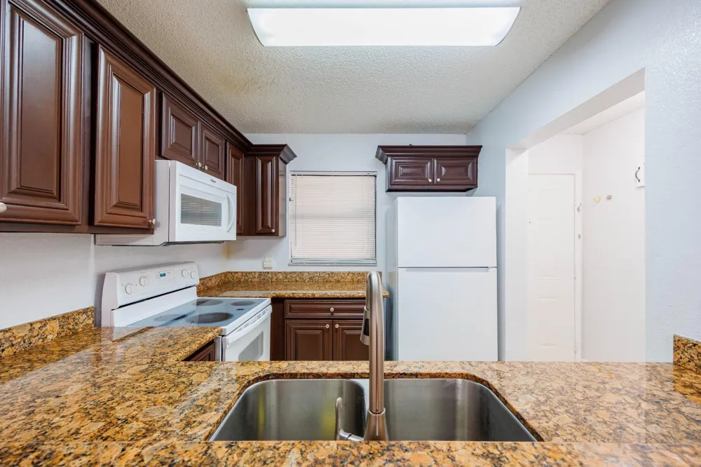 1524 Lake Crystal Drive #E Royal Palm Beach, FL 33411