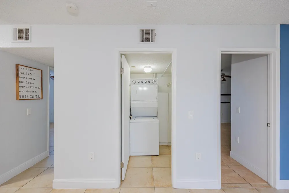 1524 Lake Crystal Drive #E Royal Palm Beach, FL 33411