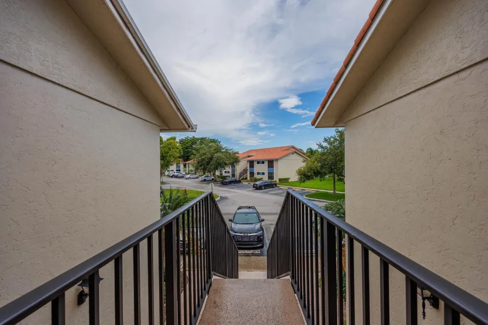 1524 Lake Crystal Drive #E Royal Palm Beach, FL 33411