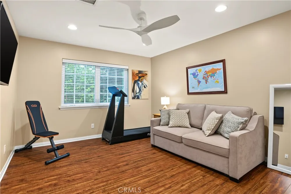 20761 Germain Street Chatsworth, CA 91311