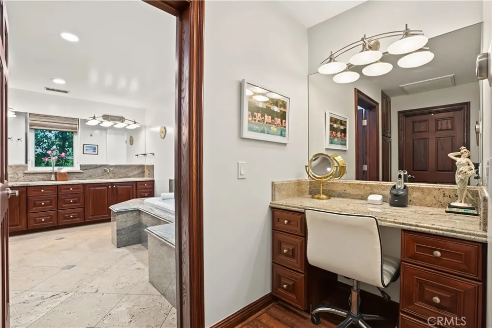 20761 Germain Street Chatsworth, CA 91311