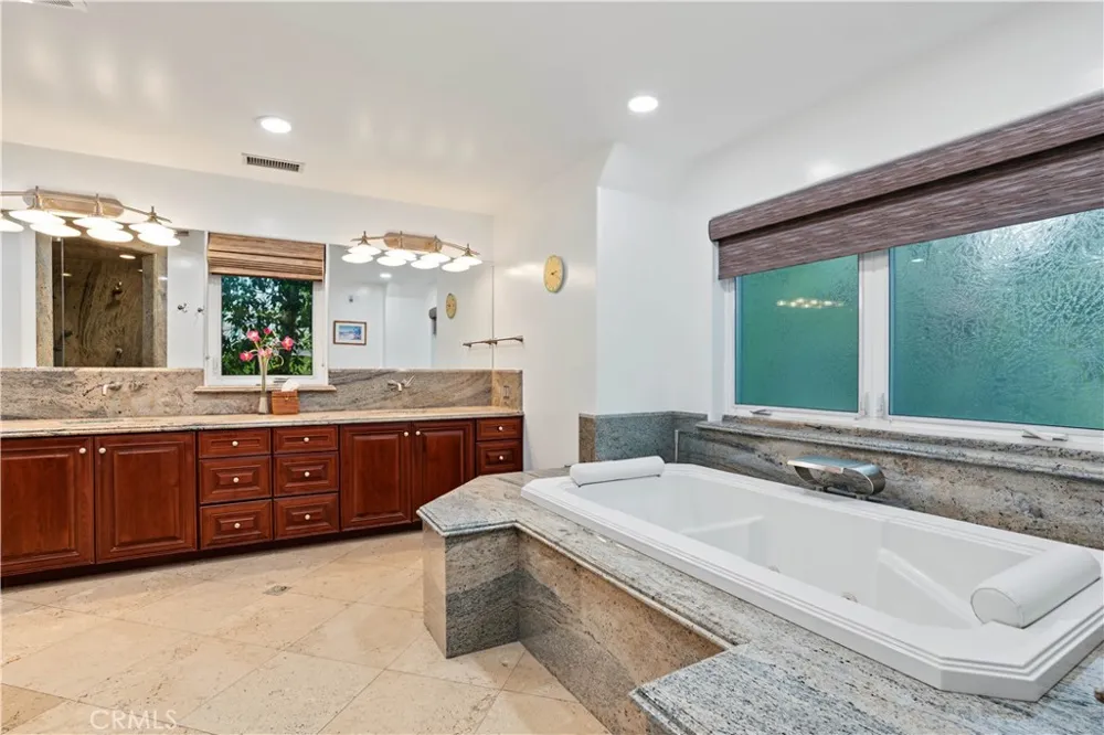 20761 Germain Street Chatsworth, CA 91311