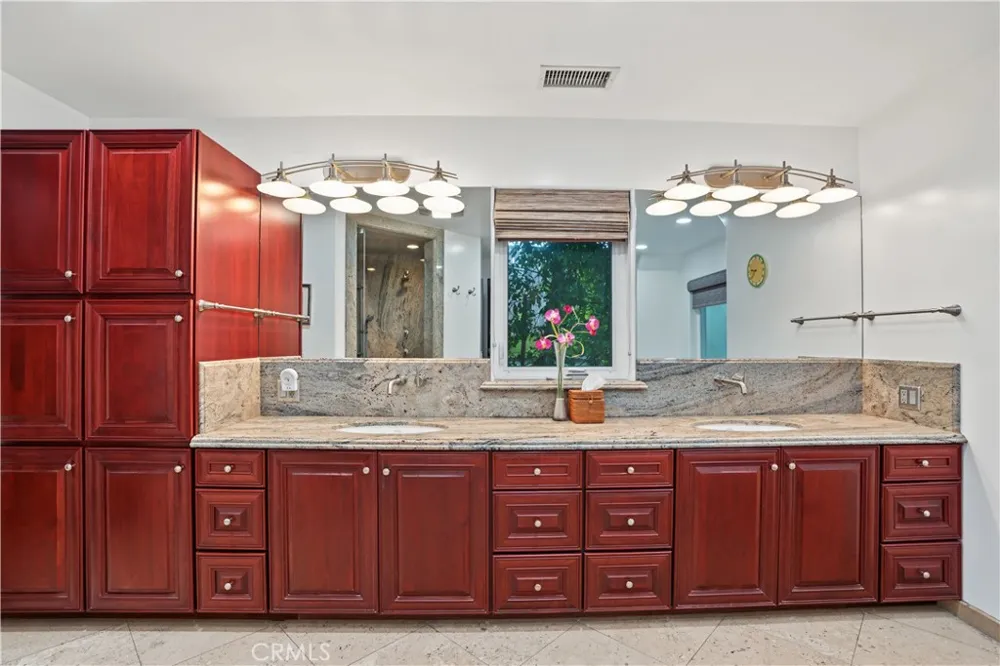 20761 Germain Street Chatsworth, CA 91311
