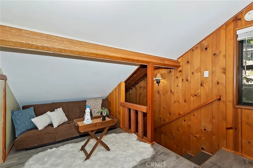 1069 Nesthorn Drive Crestline, CA 92325