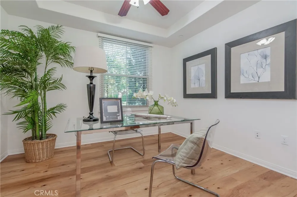 98 Overbrook Irvine, CA 92620