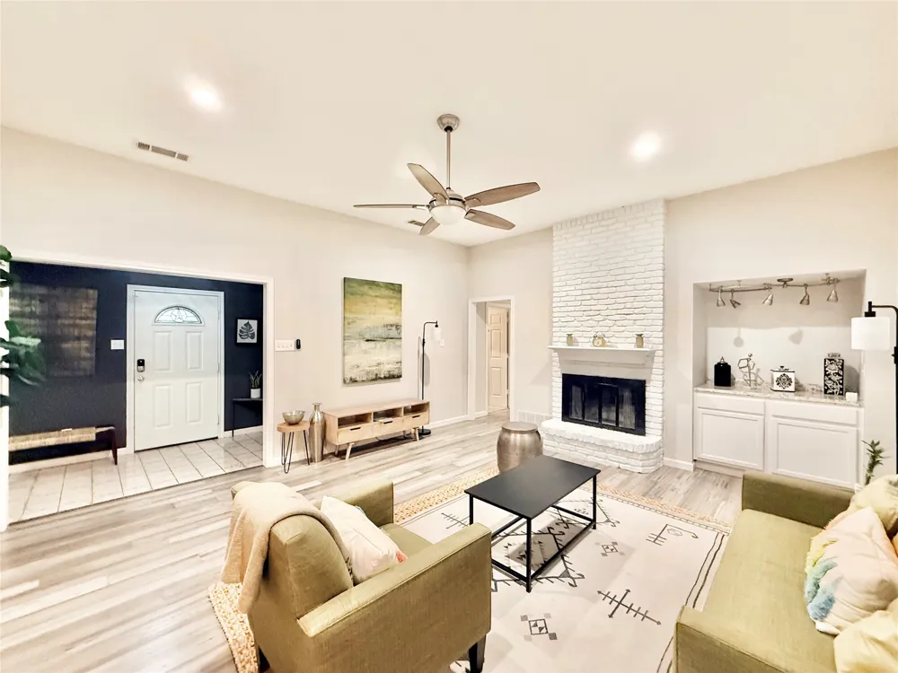 16235 Red Wood Circle W Frisco, TX 75071