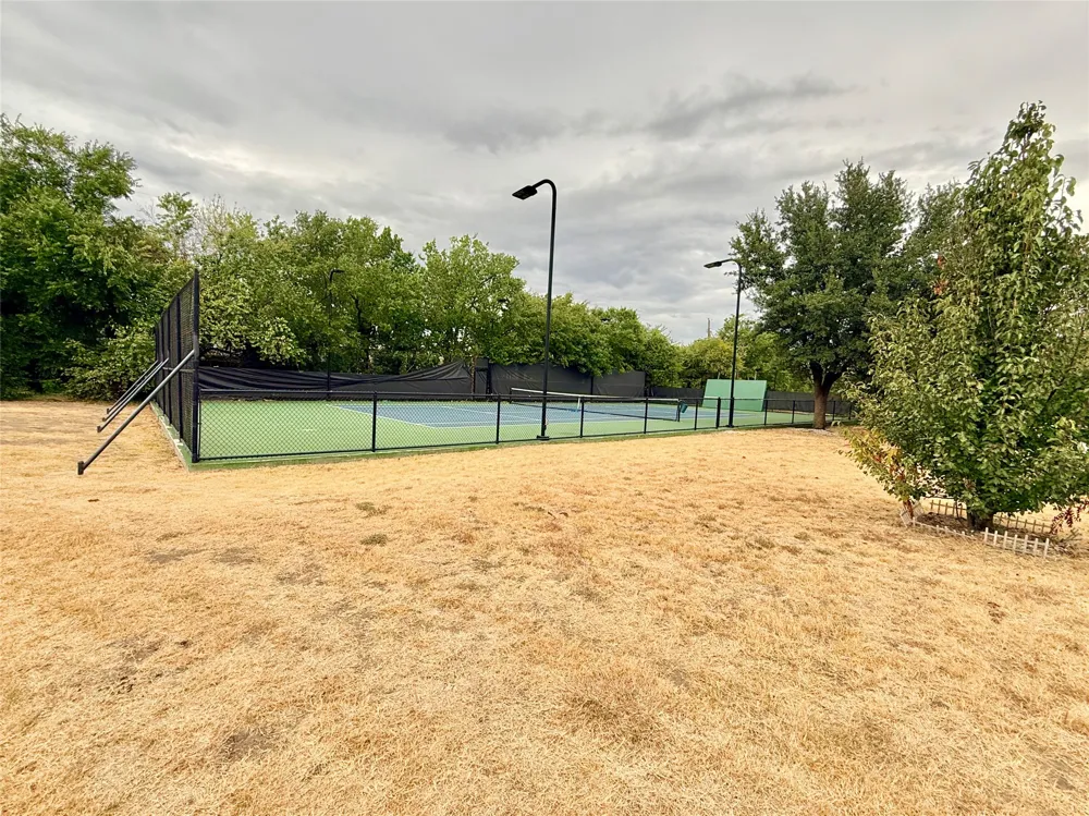 16235 Red Wood Circle W Frisco, TX 75071