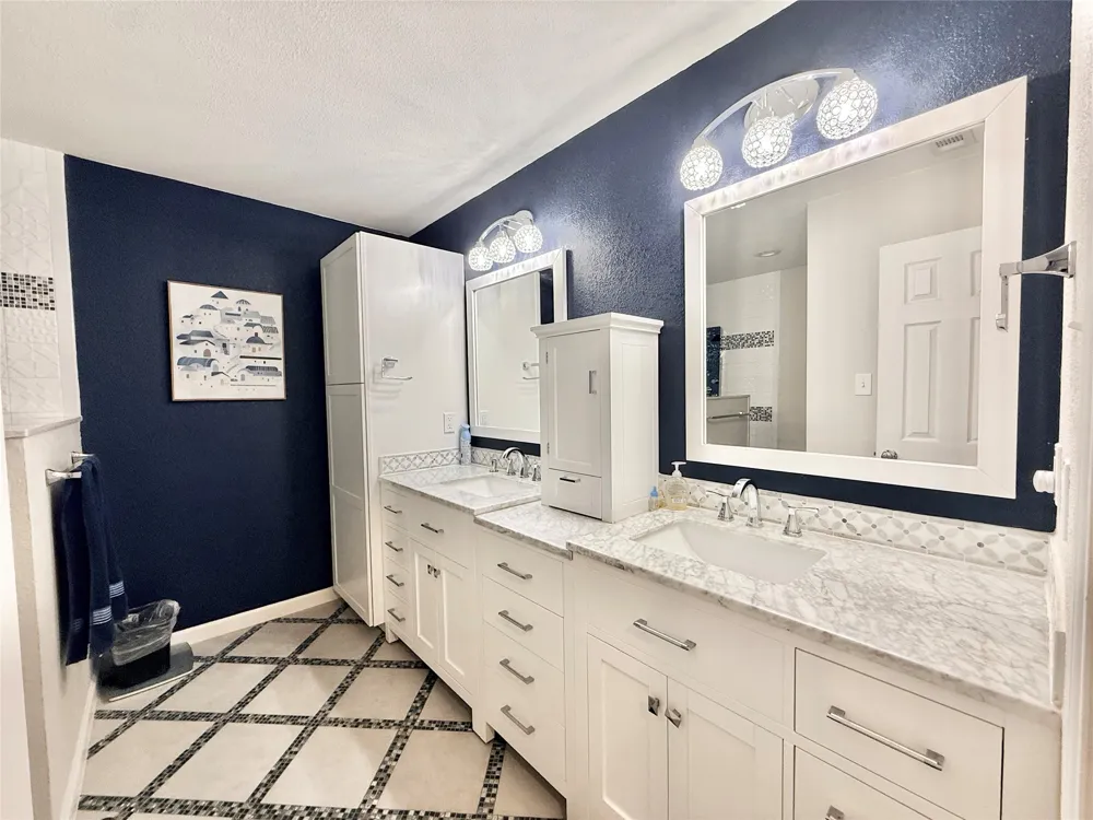 16235 Red Wood Circle W Frisco, TX 75071