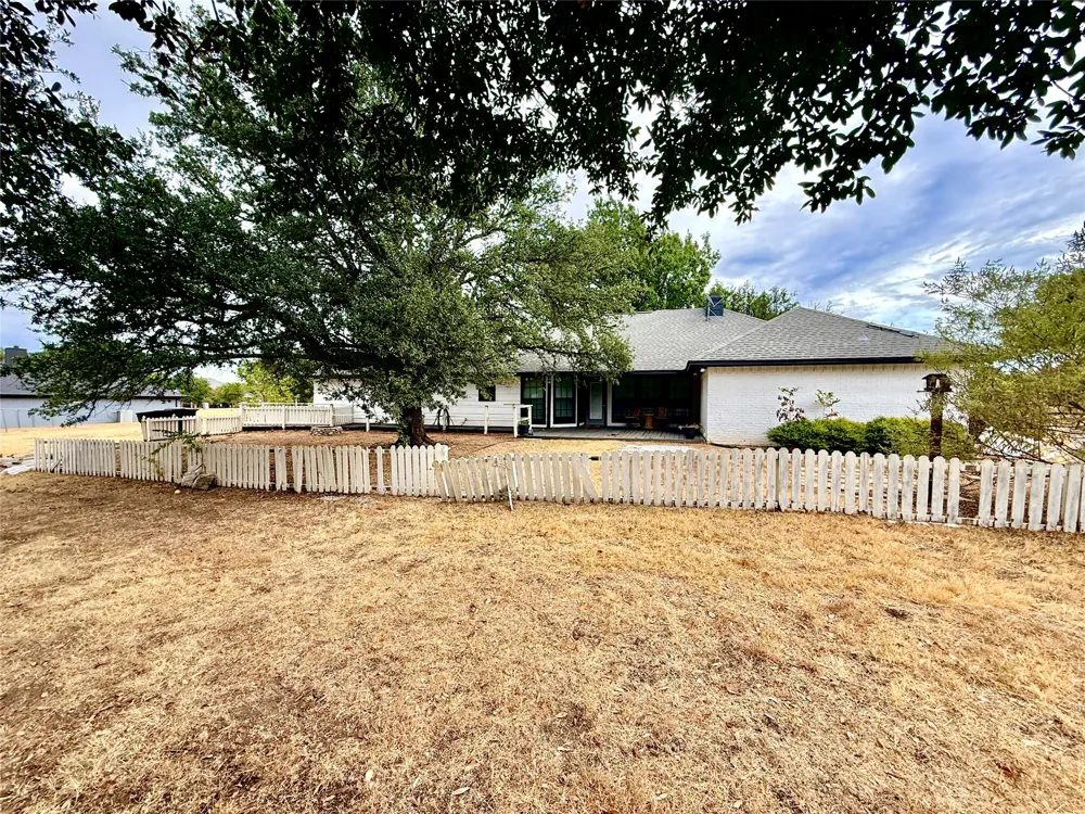 16235 Red Wood Circle W Frisco, TX 75071