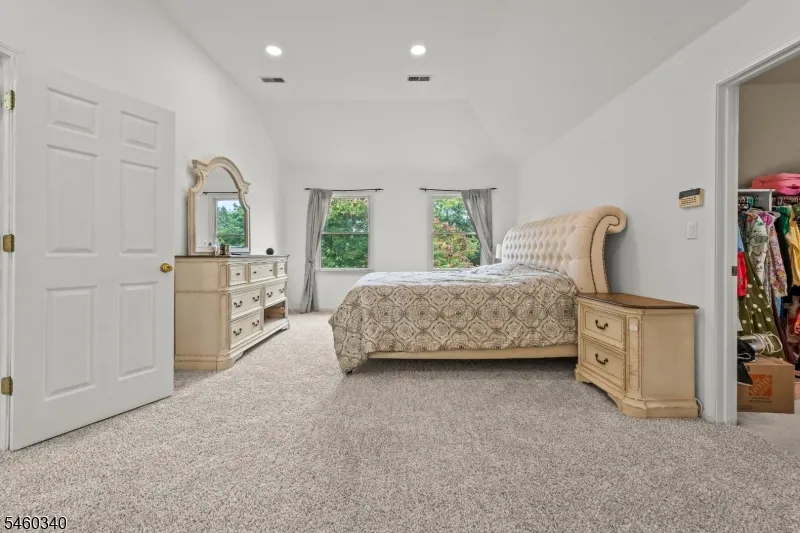 15 Washington Ave Summit City, NJ 07901