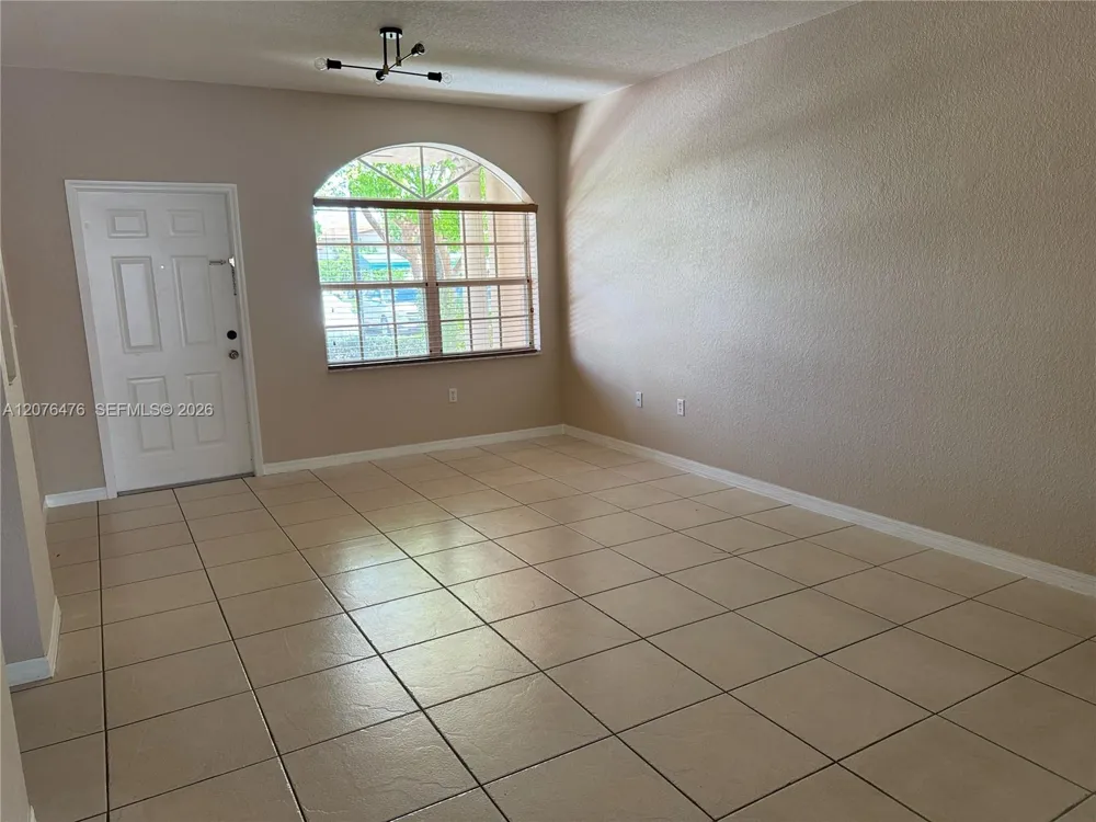 13782 SW 171st Ln #13782 Miami, FL 33177