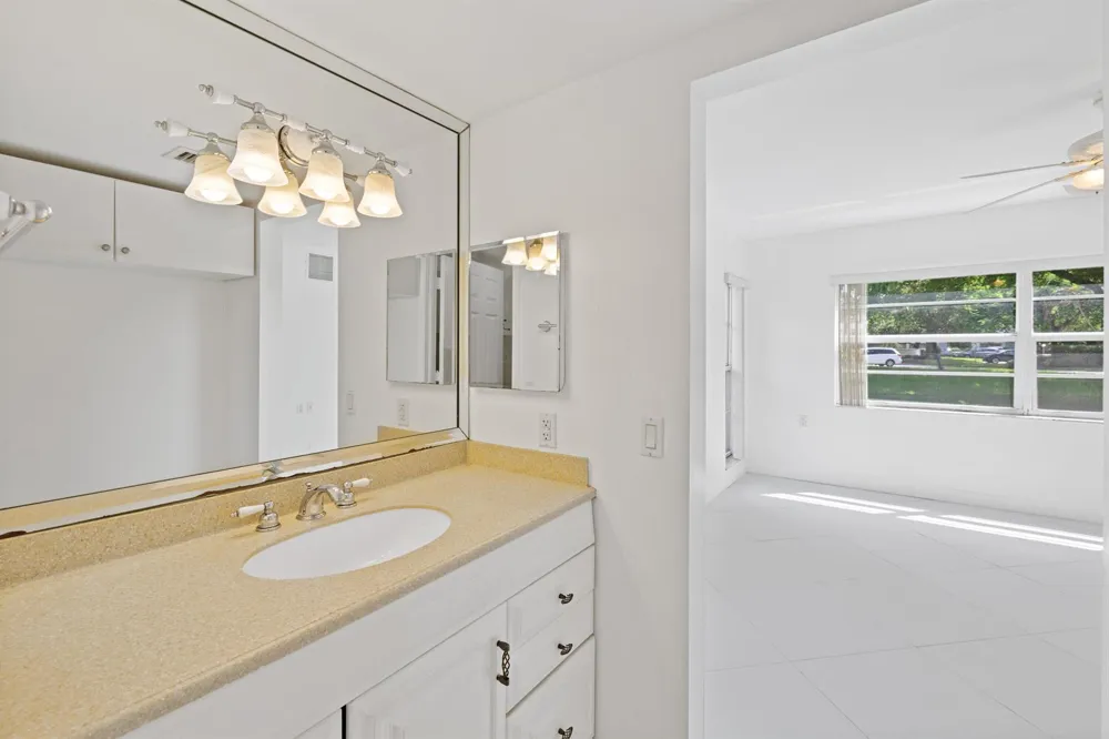 1105 BAHAMA Bend #A1 Coconut Creek, FL 33066