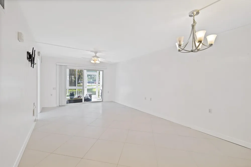 1105 BAHAMA Bend #A1 Coconut Creek, FL 33066
