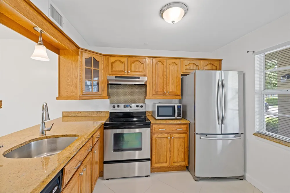 1105 BAHAMA Bend #A1 Coconut Creek, FL 33066