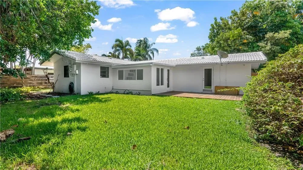 2161 NE 35TH STREET Lighthouse Point, FL 33064