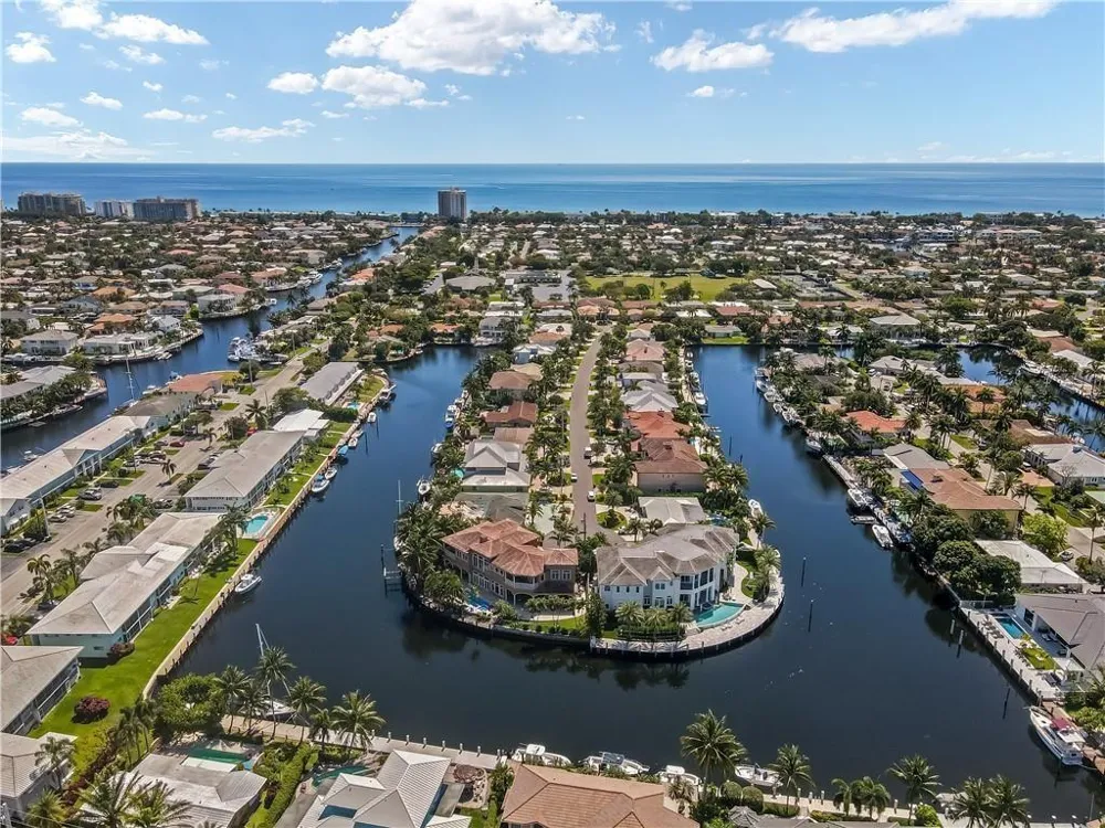 2161 NE 35TH STREET Lighthouse Point, FL 33064