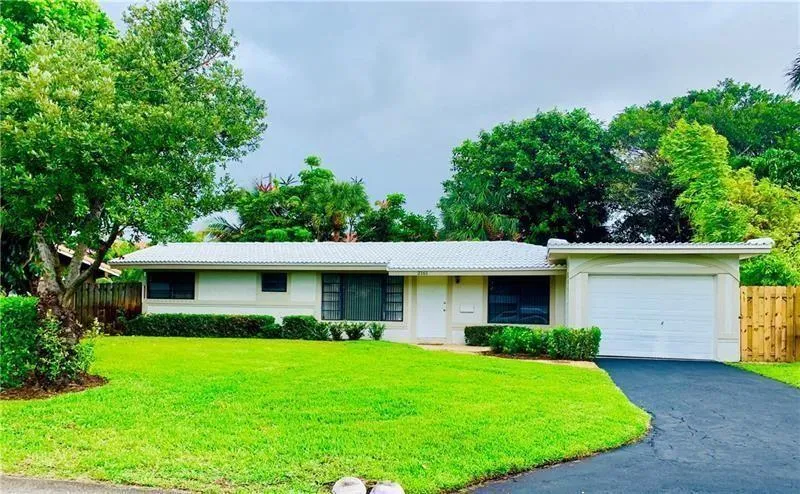 2161 NE 35TH STREET Lighthouse Point, FL 33064