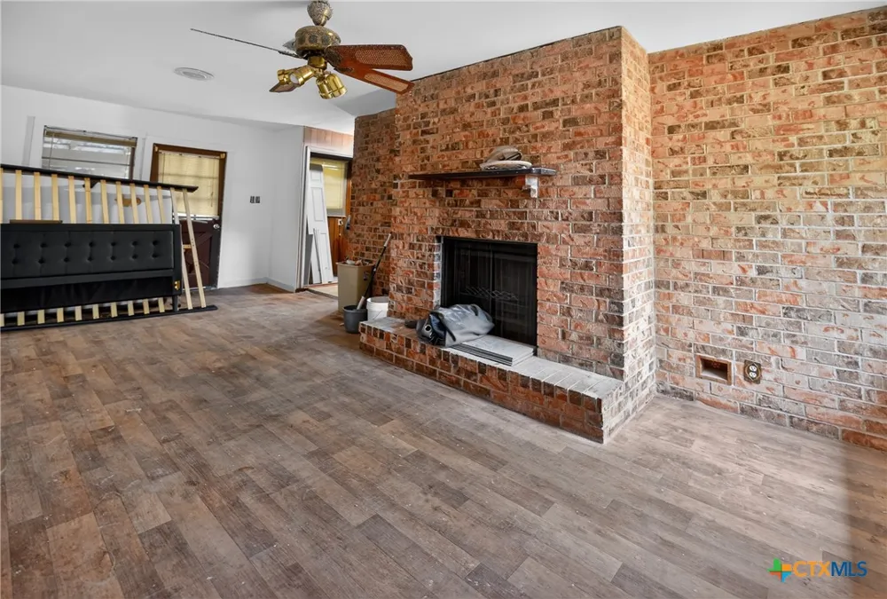 1006 S 2nd Street Ganado, TX 77962