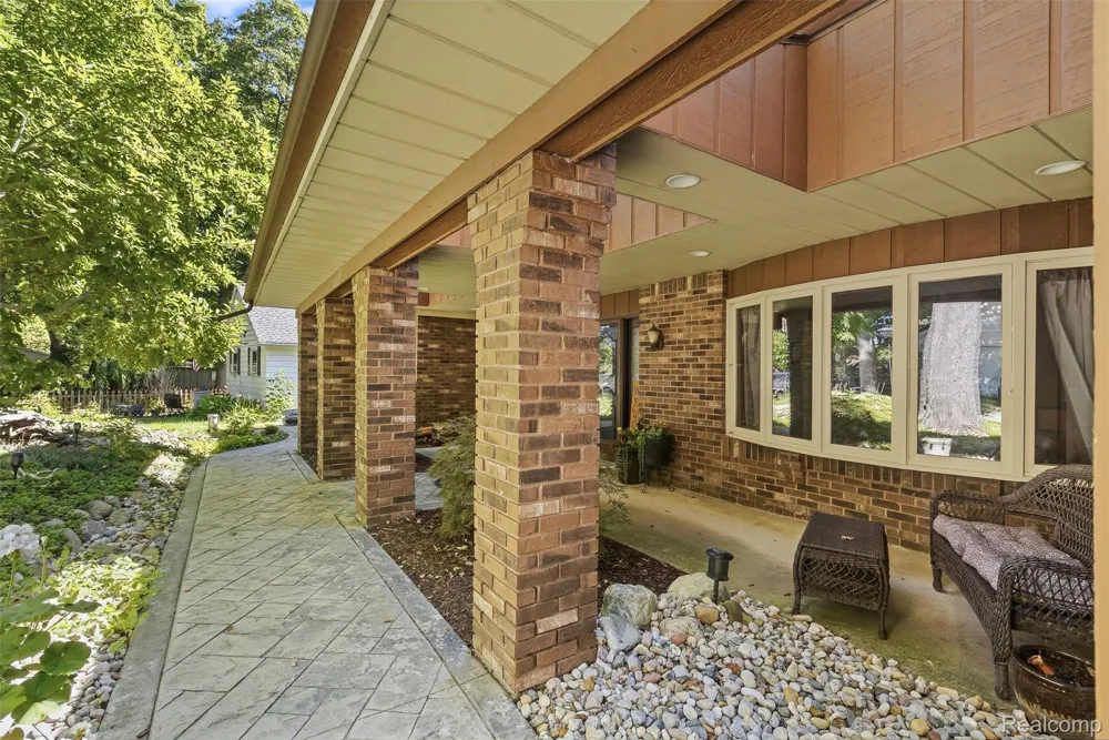 3232 Shady Oak Drive Oregon Township, MI 48421