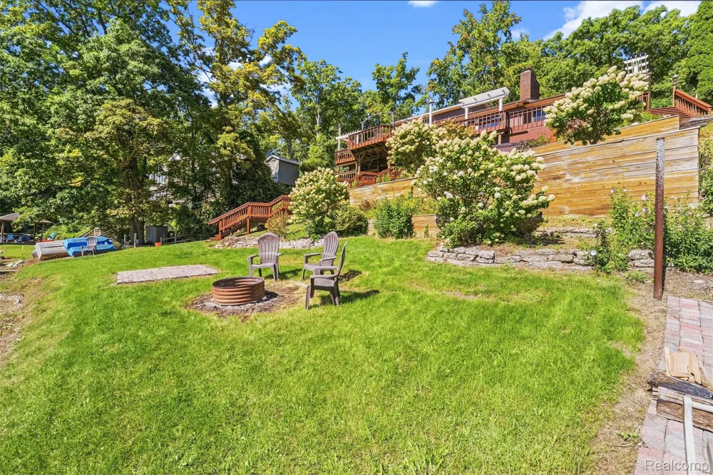 3232 Shady Oak Drive Oregon Township, MI 48421