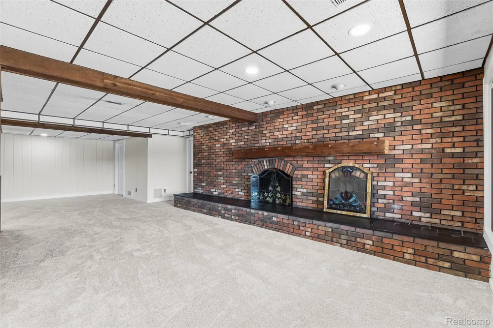 3232 Shady Oak Drive Oregon Township, MI 48421