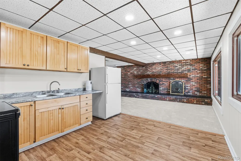 3232 Shady Oak Drive Oregon Township, MI 48421
