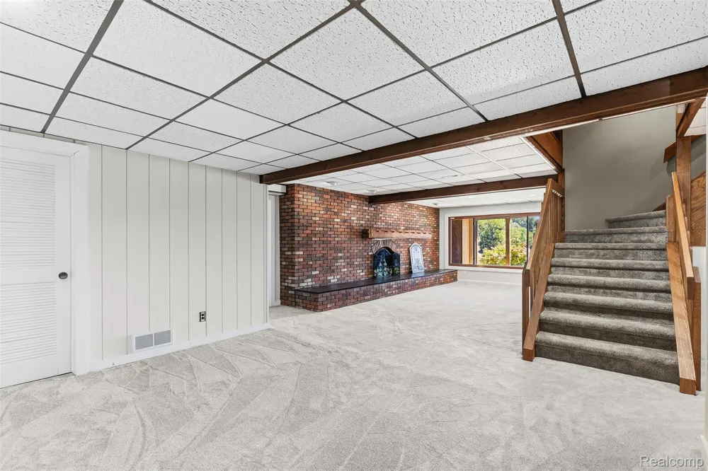 3232 Shady Oak Drive Oregon Township, MI 48421