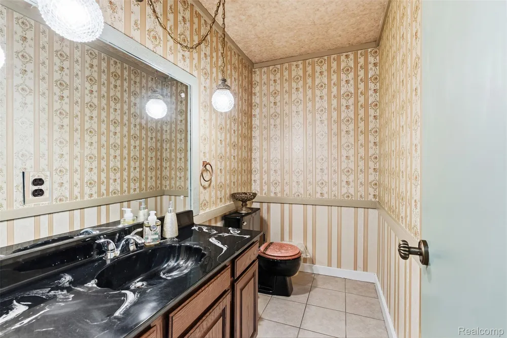 3232 Shady Oak Drive Oregon Township, MI 48421