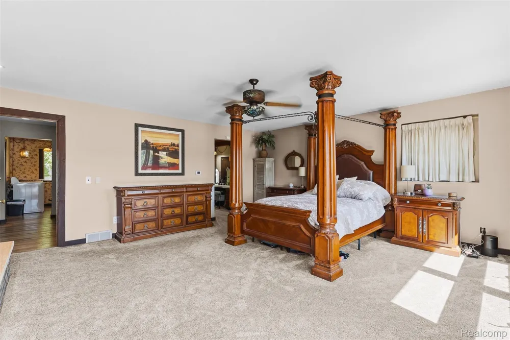 3232 Shady Oak Drive Oregon Township, MI 48421