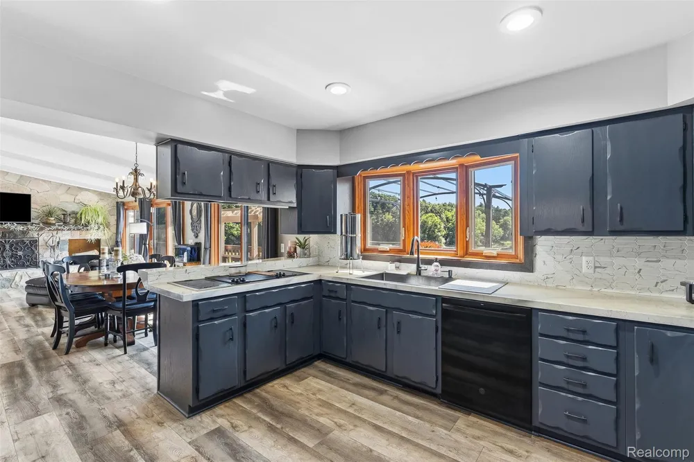 3232 Shady Oak Drive Oregon Township, MI 48421