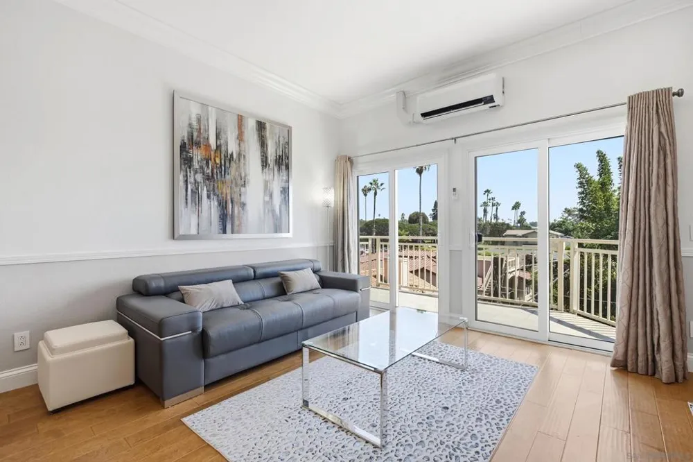 5366 La Jolla #305C La Jolla, CA 92037