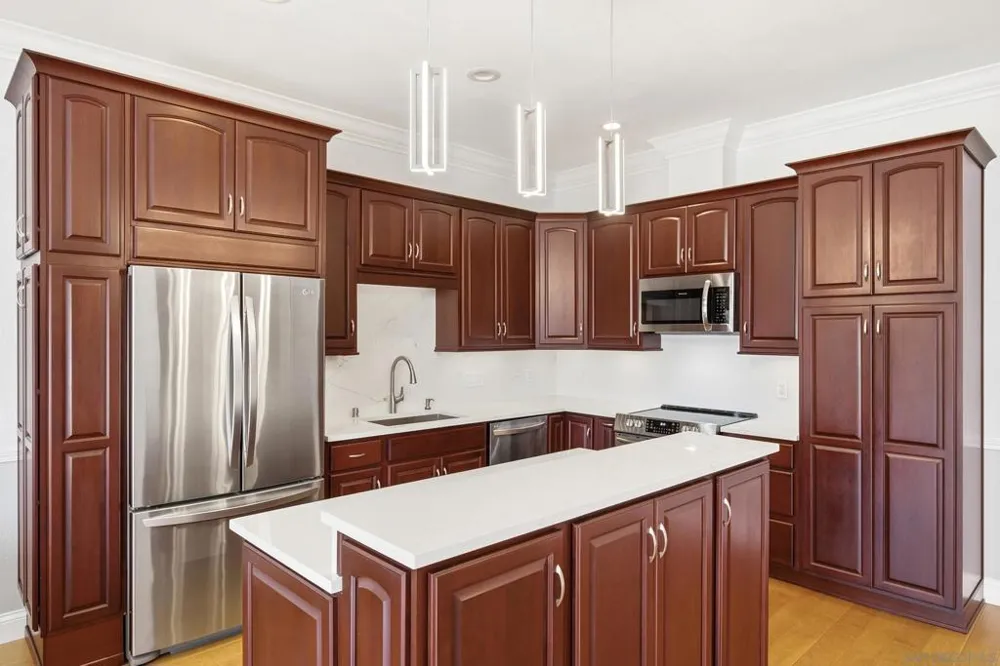 5366 La Jolla #305C La Jolla, CA 92037