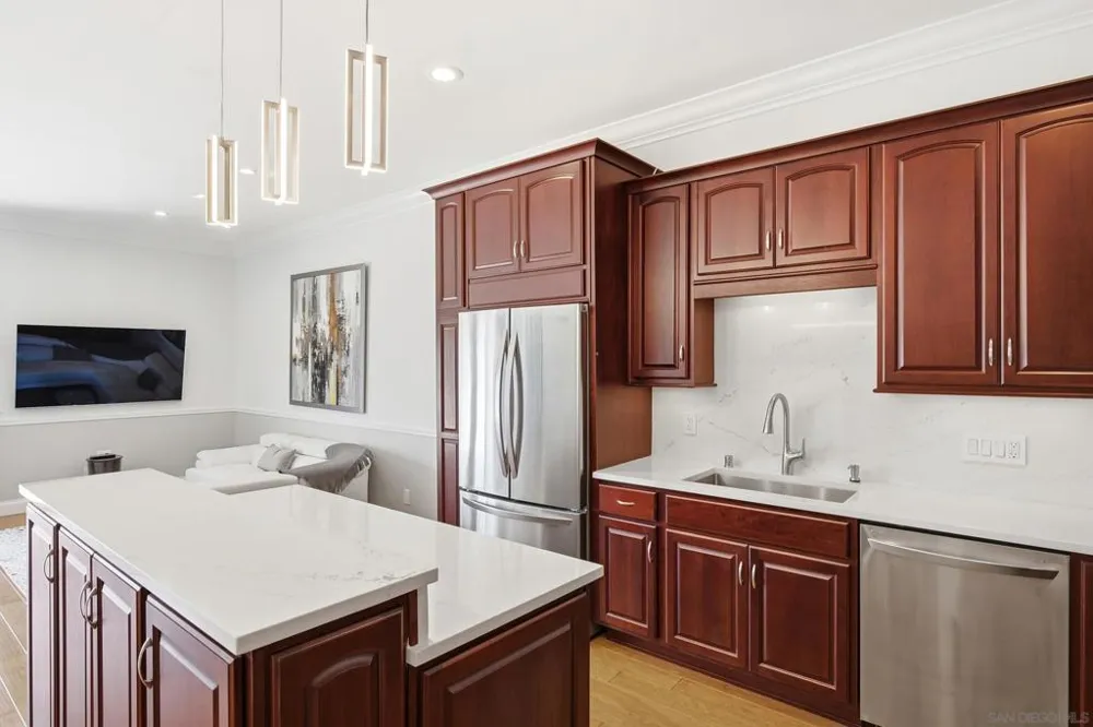 5366 La Jolla #305C La Jolla, CA 92037