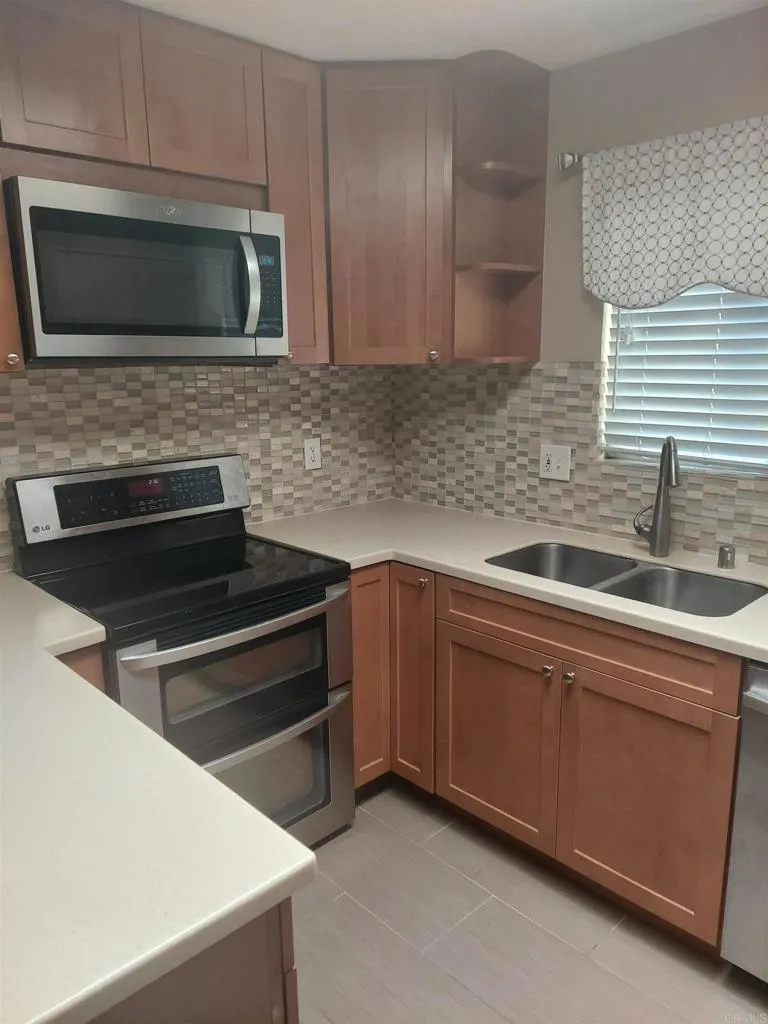 3147 Camino Crest Drive Oceanside, CA 92056
