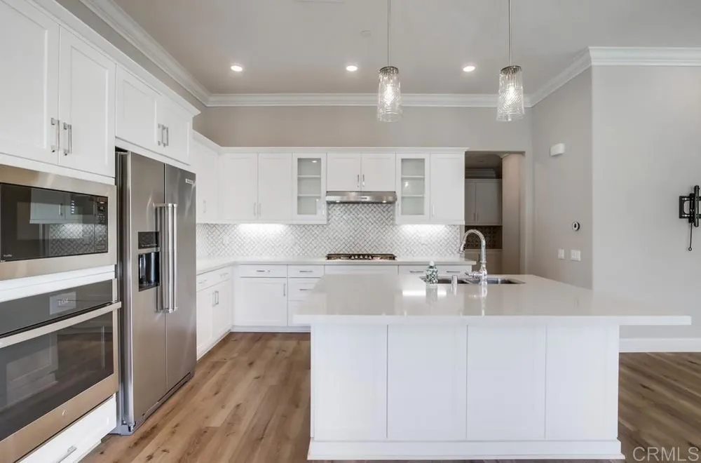 16750 Coyote Bush San Diego, CA 92127