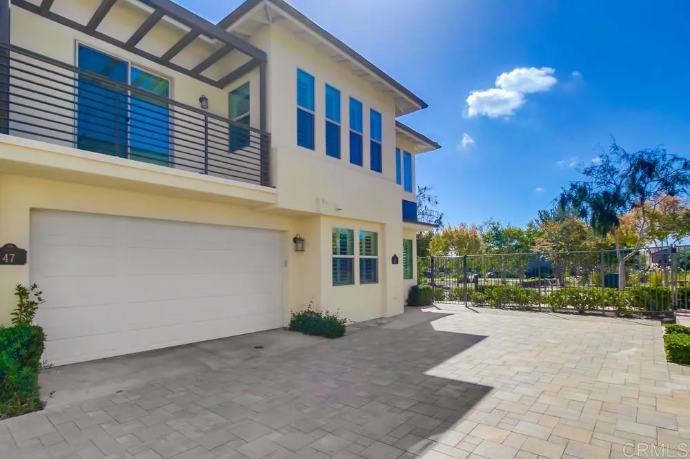 16750 Coyote Bush San Diego, CA 92127