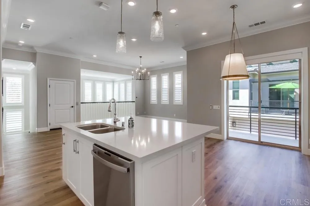 16750 Coyote Bush San Diego, CA 92127