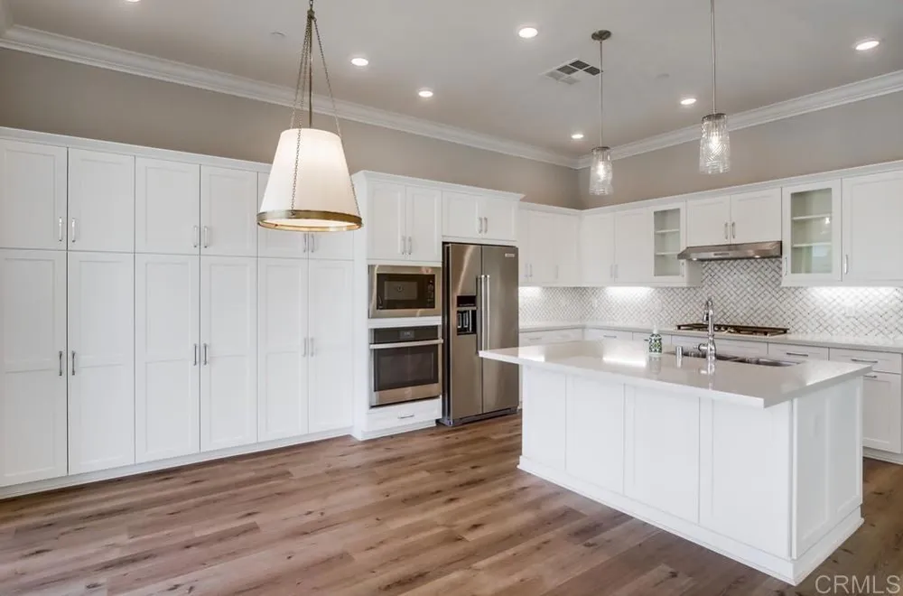 16750 Coyote Bush San Diego, CA 92127