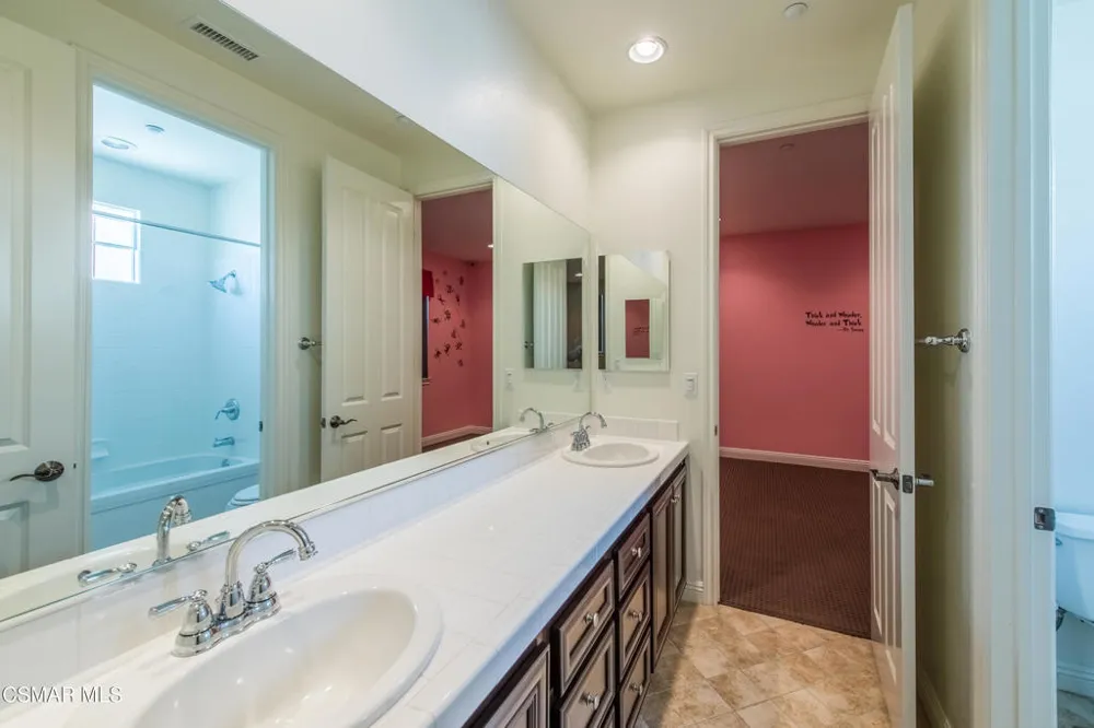 3849 Eagle Flight Drive Simi Valley, CA 93065