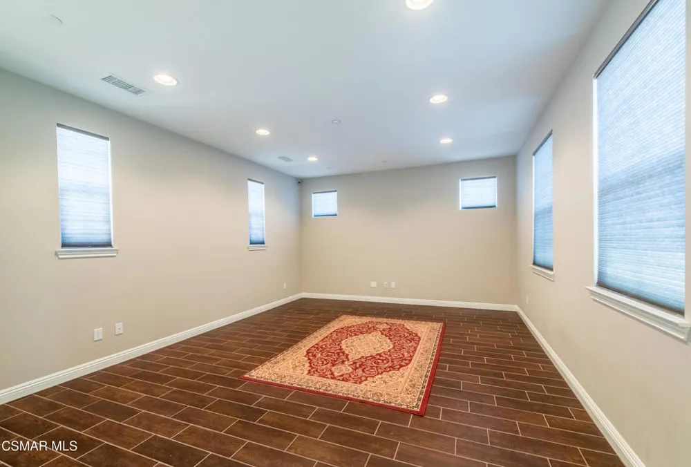 3849 Eagle Flight Drive Simi Valley, CA 93065