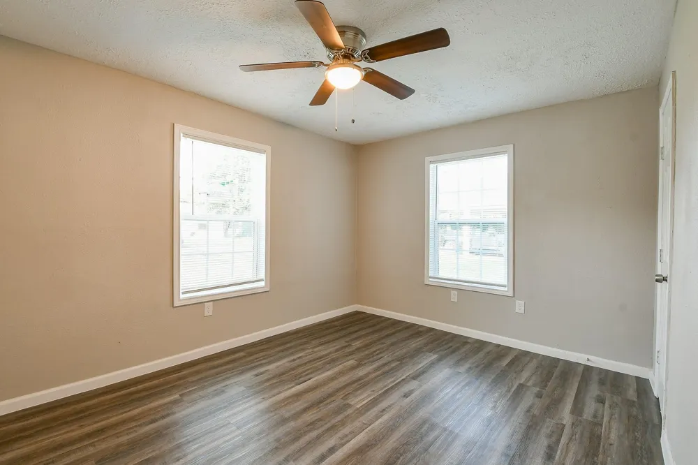 319 Rustic Drive Pasadena, TX 77502