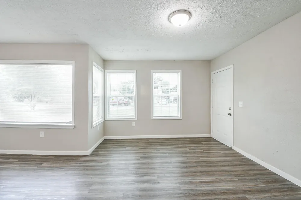 319 Rustic Drive Pasadena, TX 77502