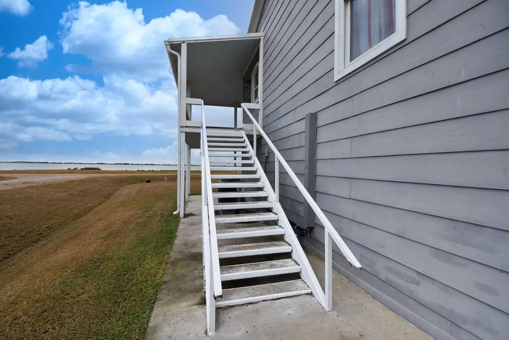 965 Porpoise Drive Palacios, TX 77465