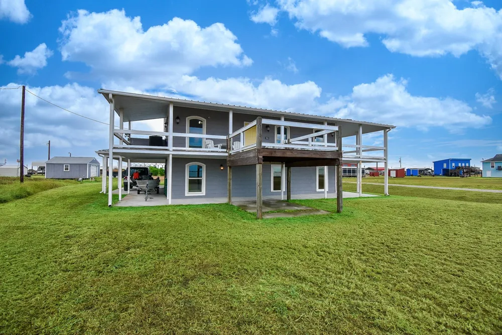 965 Porpoise Drive Palacios, TX 77465