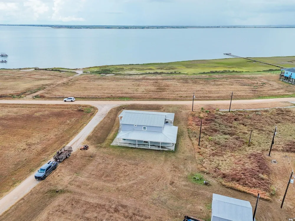 965 Porpoise Drive Palacios, TX 77465